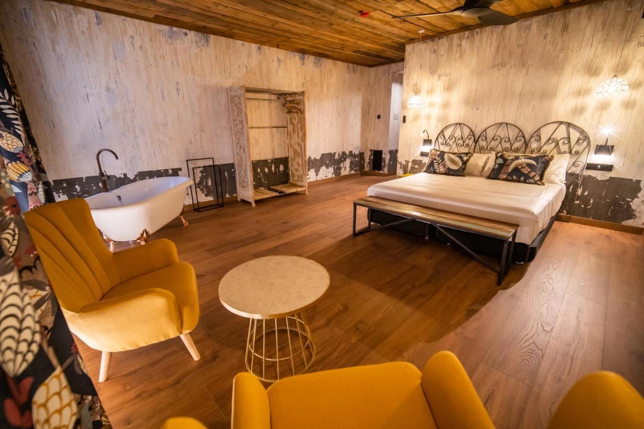 Hotel Somnifabrik Valderrobres Exteriér fotografie